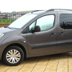 Citroën Berlingo II desde 2008 a 2018  (Zona trasera con revestimiento excepto doble puerta)