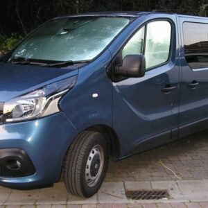 Renault Trafic L2H1 desde 2014 (Zona trasera sin revestimiento y portón)