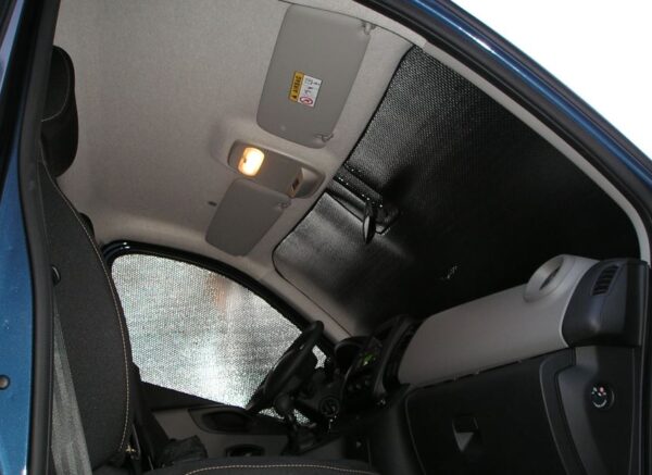 Renault Trafic L2H1 desde 2014 (Zona trasera sin revestimiento y portón) - Imagen 11