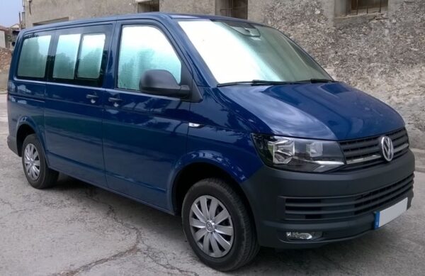 Volkswagen T6 Caravelle Batalla corta desde 2015 (Zona trasera con revestimiento excepto portón) - Imagen 2