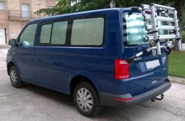 Volkswagen T6 Caravelle Batalla corta desde 2015 (Zona trasera con revestimiento excepto portón) - Imagen 3
