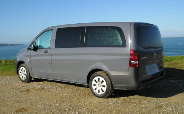 Mercedes Benz W447 Vito / Clase V Larga desde 2014 (Zona trasera con revestimiento) - Imagen 2